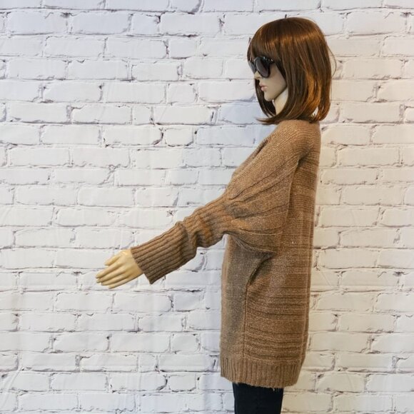 MAX STUDIO, Tan cable knit tunic sweater with metallic threading - Picture 7 of 9